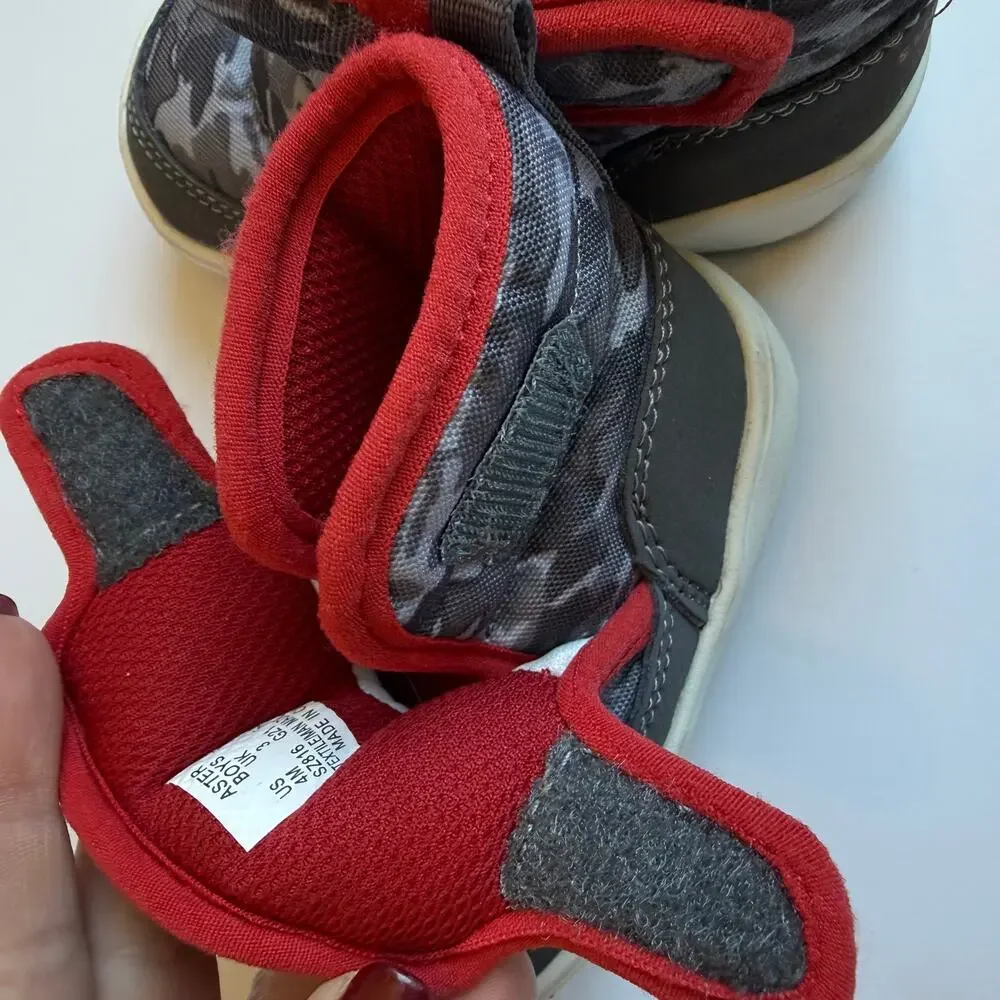 Stride Rite Baby Surprize Aster Boots Winter Red Grey Camo Baby 4